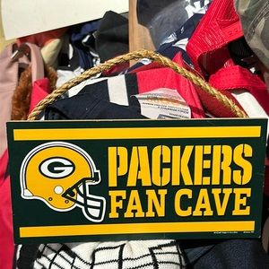 NWOT Green Bay Packers Cave Sign